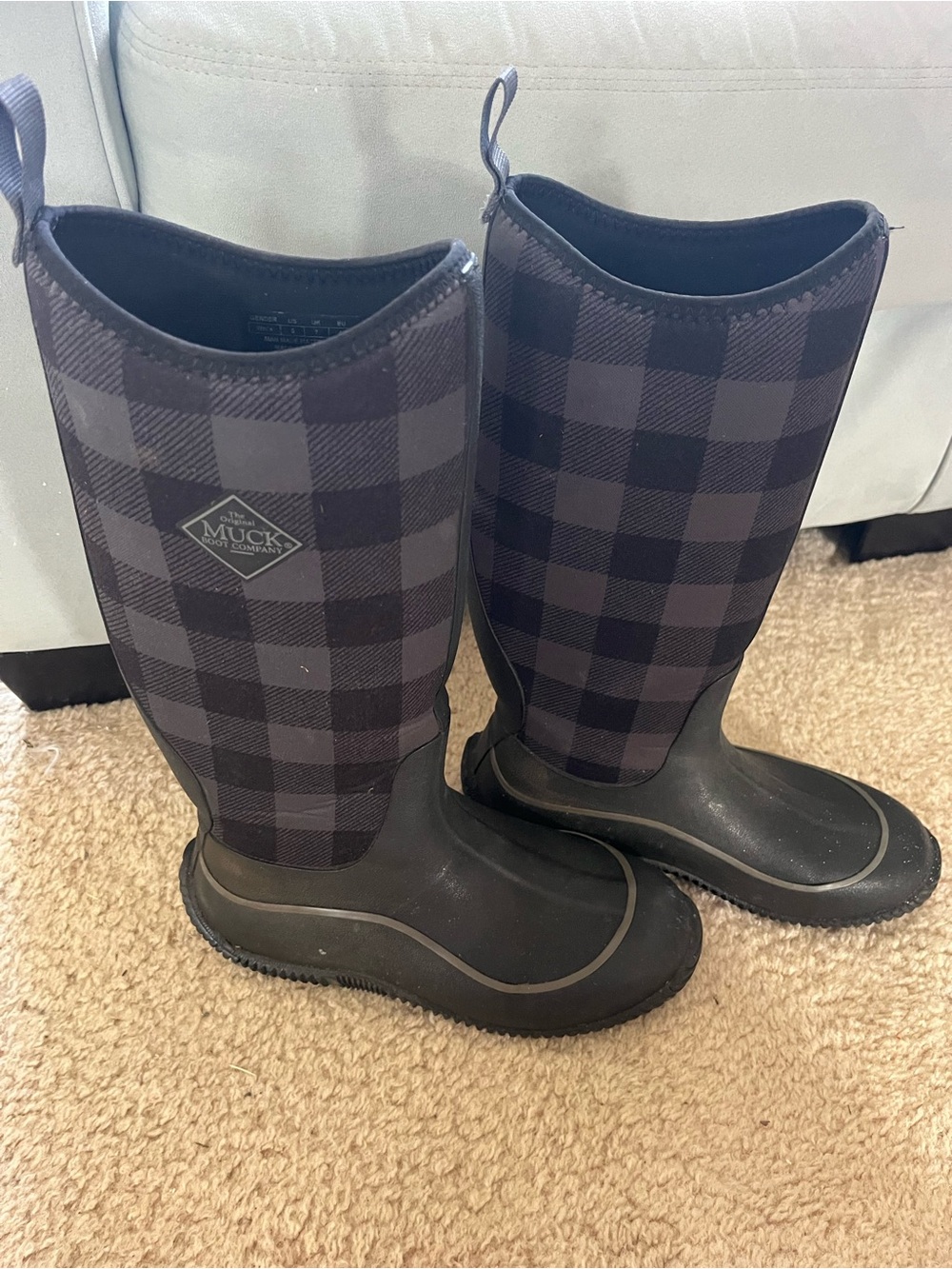 Muck boots women’s sz 9